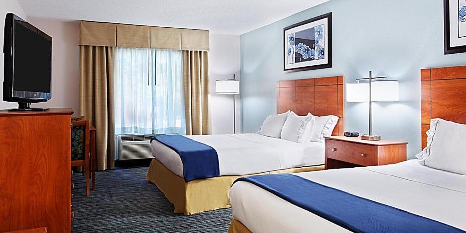 Holiday Inn Express Richmond-Brandermill-Hull Street By Ihg Esterno foto