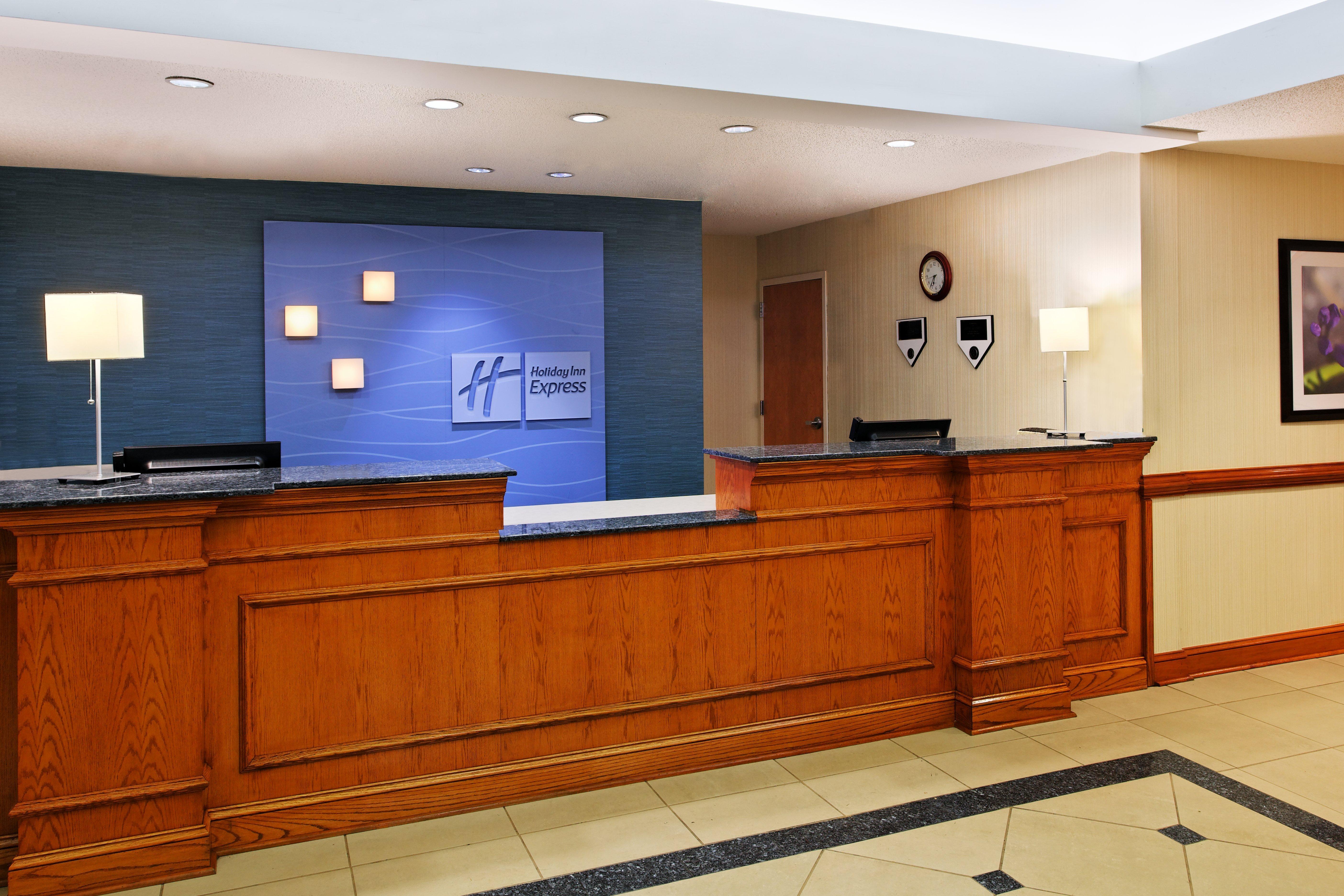 Holiday Inn Express Richmond-Brandermill-Hull Street By Ihg Esterno foto