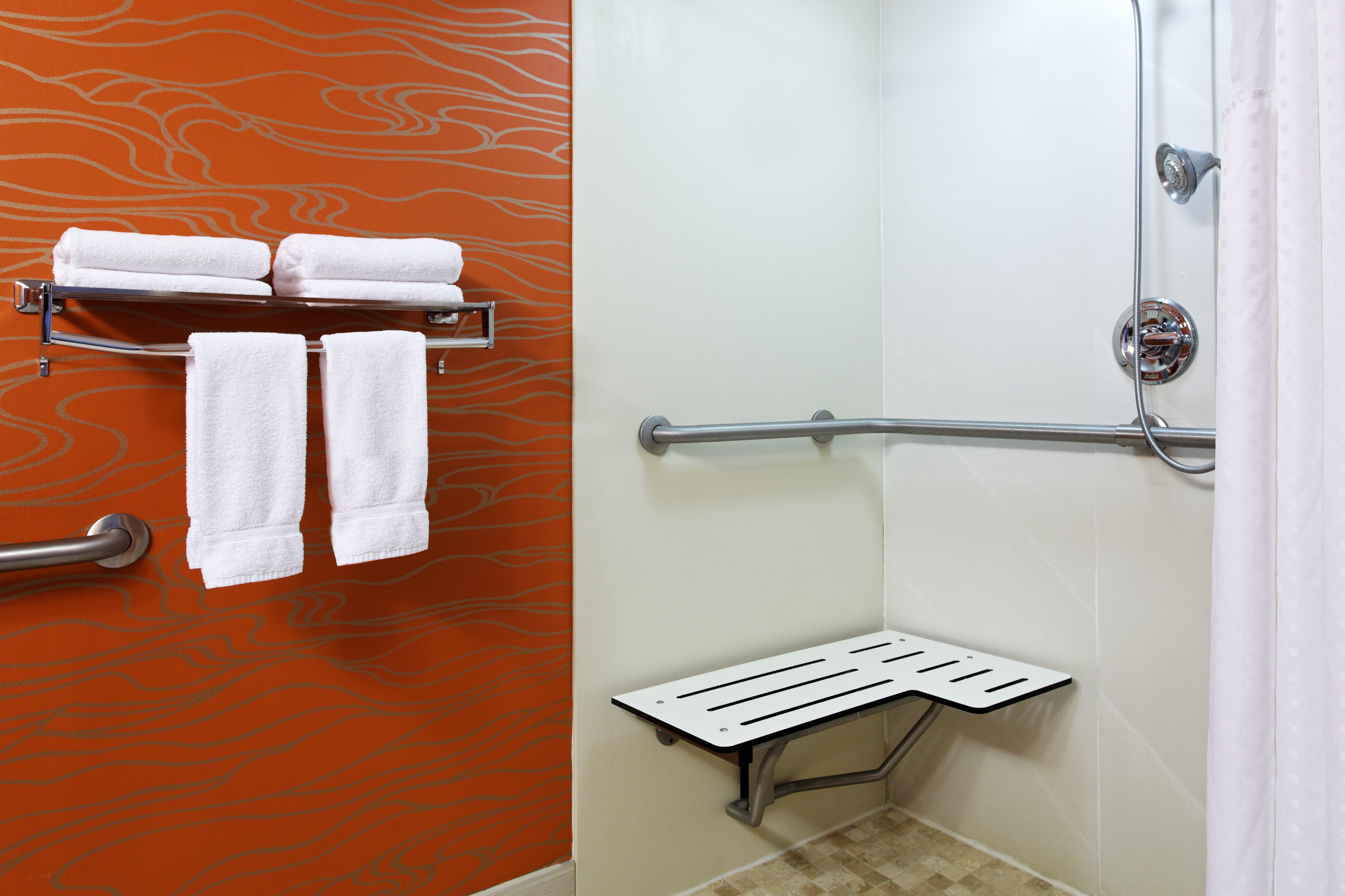 Holiday Inn Express Richmond-Brandermill-Hull Street By Ihg Esterno foto
